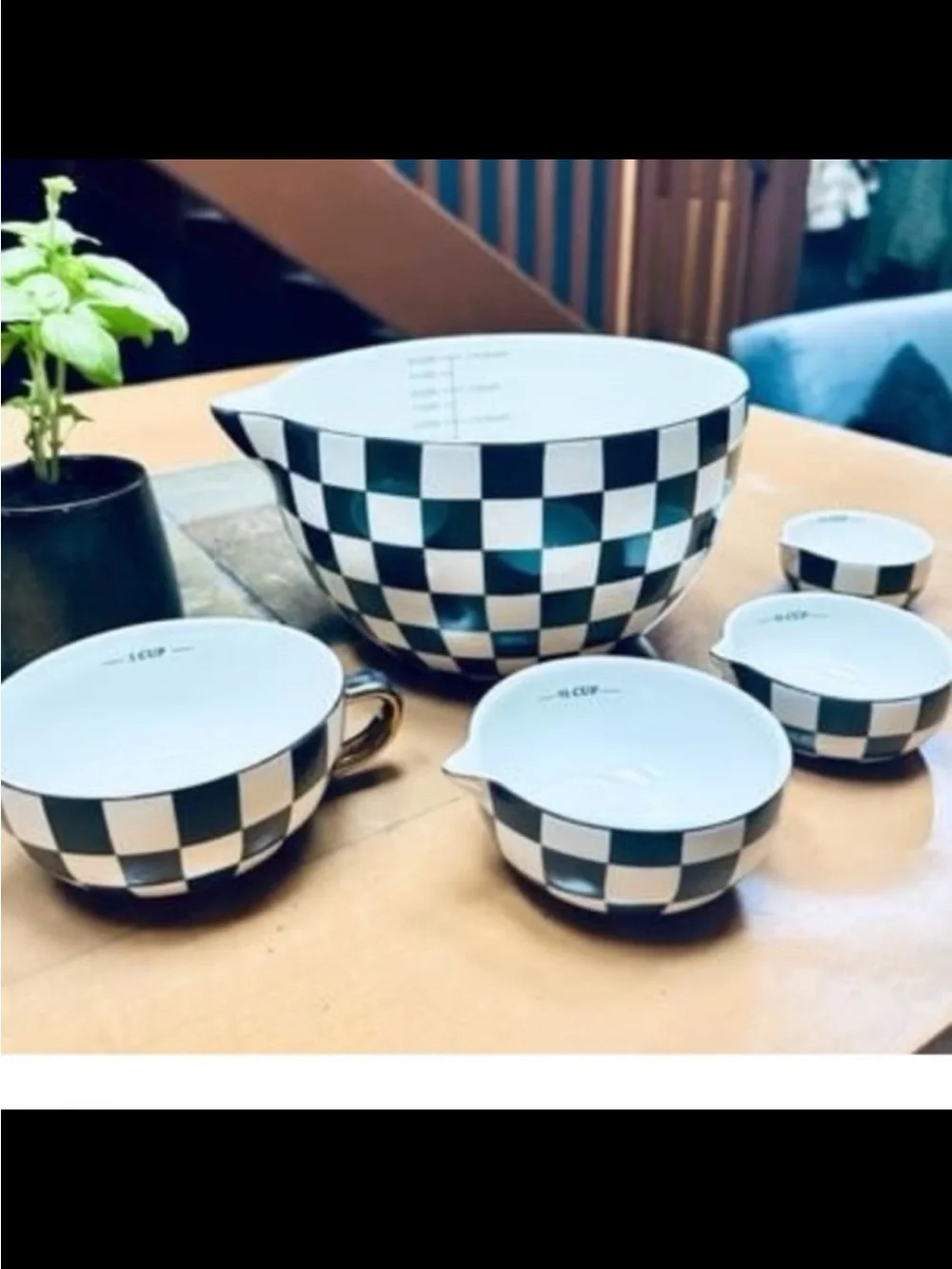 Thyme & Table Green Check 5-Piece Ceramic Mixing Bowl & Measuring Cup Set
